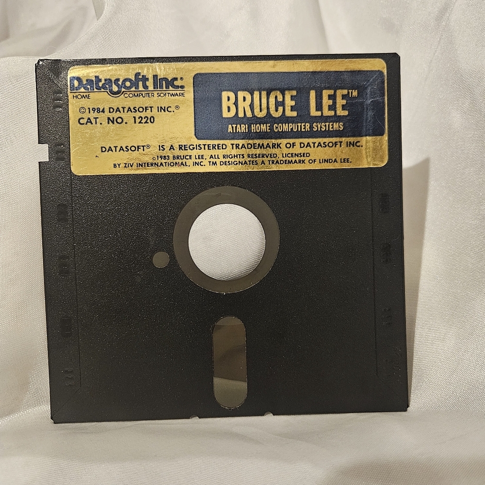 Atari/ Commodore 64 Bruce Lee game